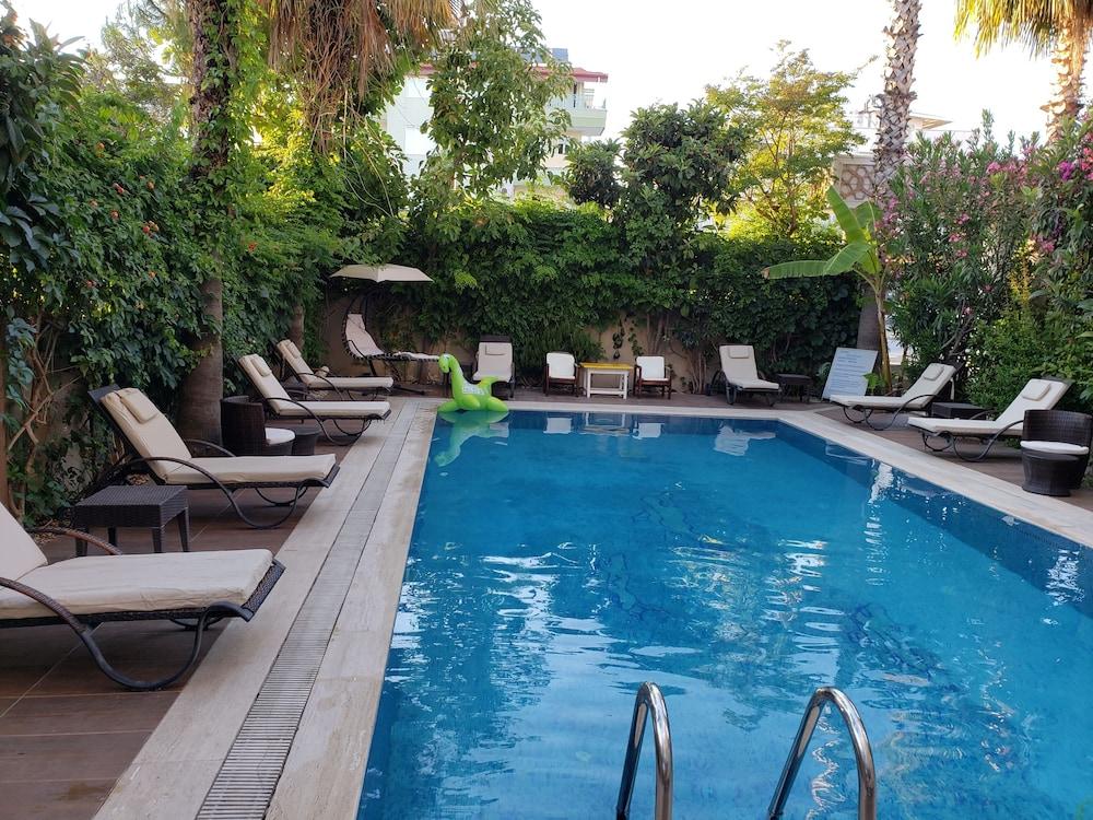 Boutique Nergiz Hotel 시데 외부 사진